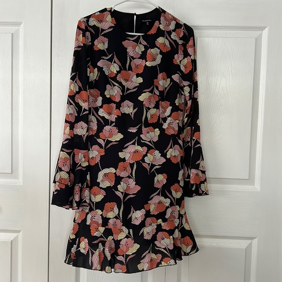 Who what wear mini flutter sleeve dress - Picture 3 of 6